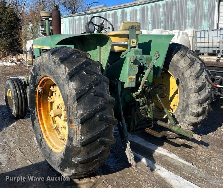 image for item OA9243 1966 John Deere 4020  tractor