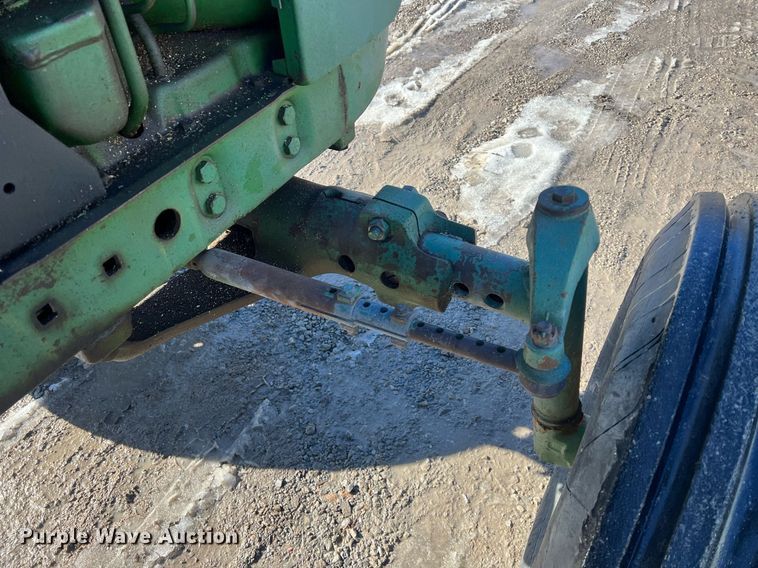 image for item OA9243 1966 John Deere 4020  tractor