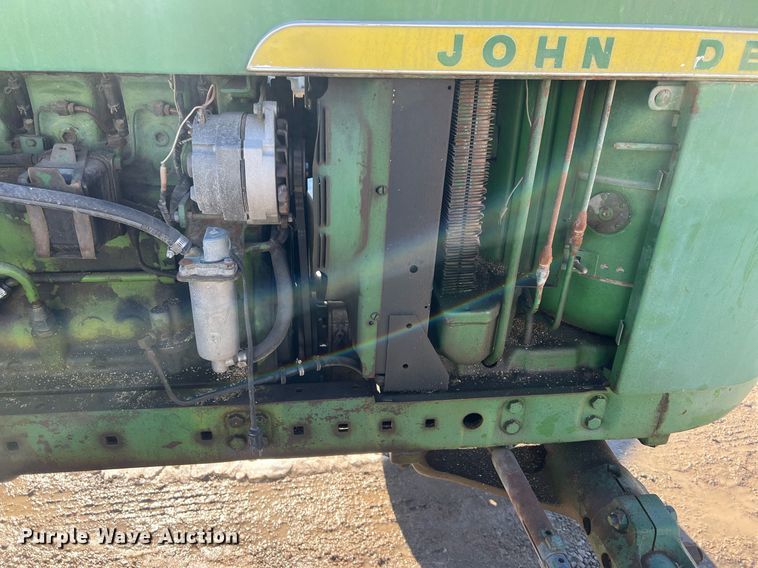 image for item OA9243 1966 John Deere 4020  tractor