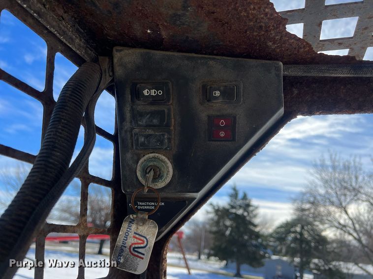 image for item OA9246 1996 Bobcat 753  skid steer loader