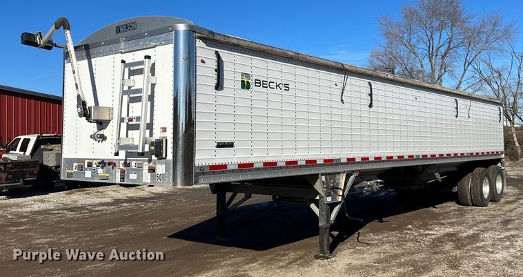 image for item OF9156 2023 Wilson PaceSetter  grain trailer