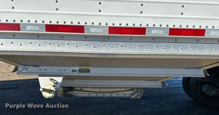 image for item OF9156 2023 Wilson PaceSetter  grain trailer
