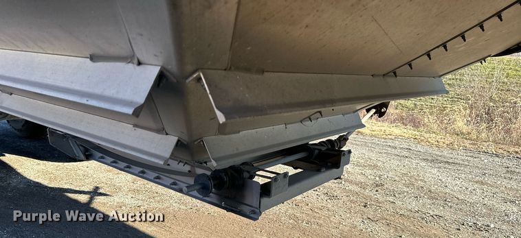 image for item OF9156 2023 Wilson PaceSetter  grain trailer