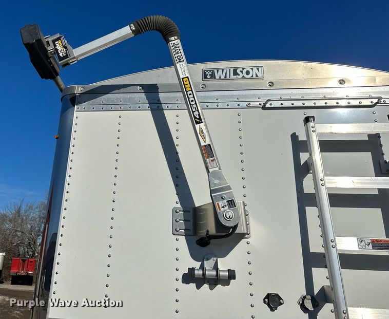 image for item OF9156 2023 Wilson PaceSetter  grain trailer