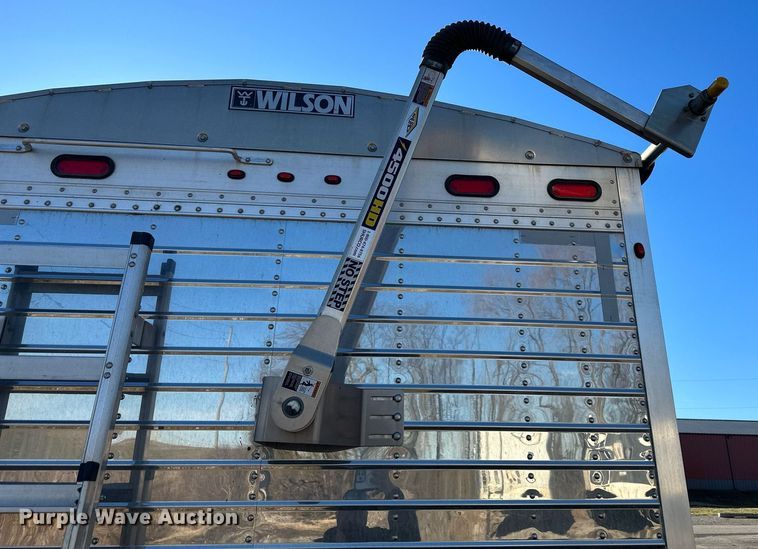 image for item OF9156 2023 Wilson PaceSetter  grain trailer