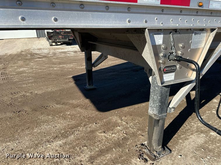 image for item OF9156 2023 Wilson PaceSetter  grain trailer