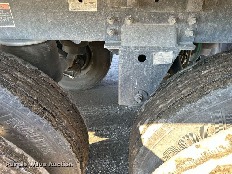 image for item OF9156 2023 Wilson PaceSetter  grain trailer