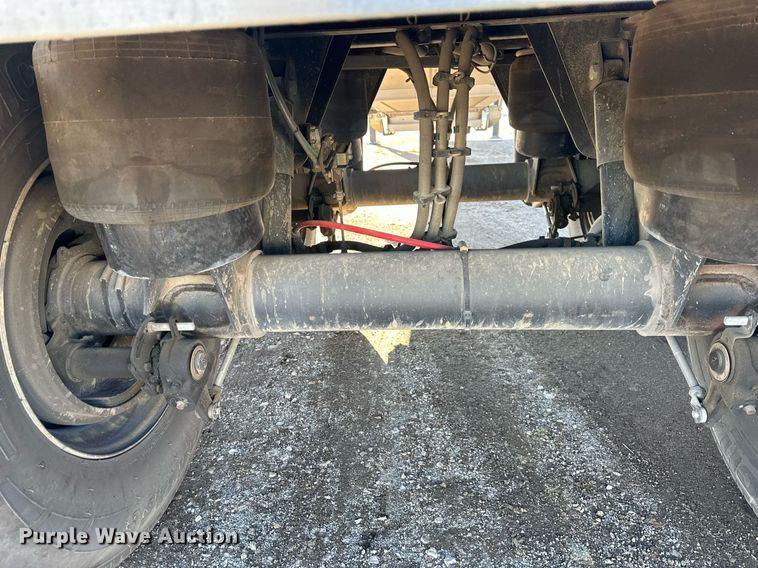 image for item OF9156 2023 Wilson PaceSetter  grain trailer