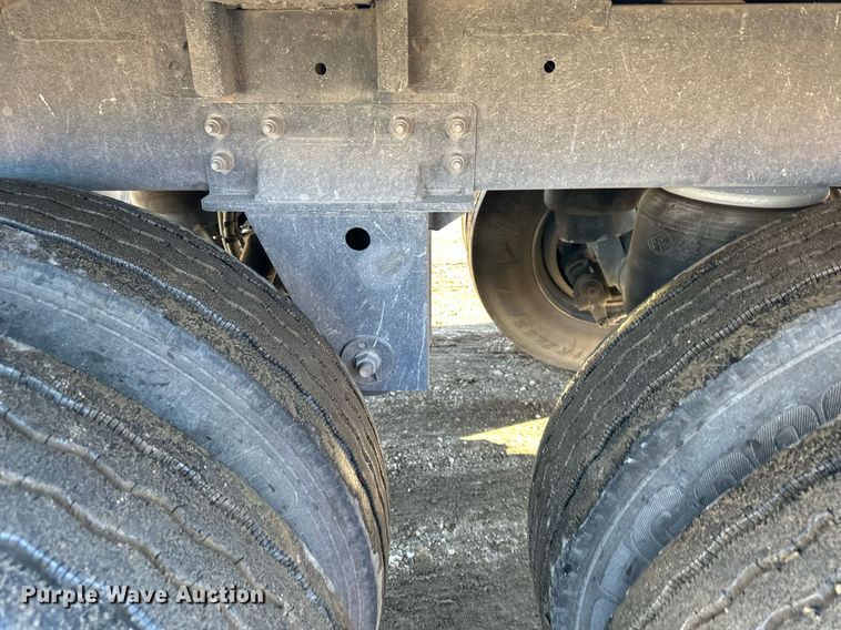 image for item OF9156 2023 Wilson PaceSetter  grain trailer