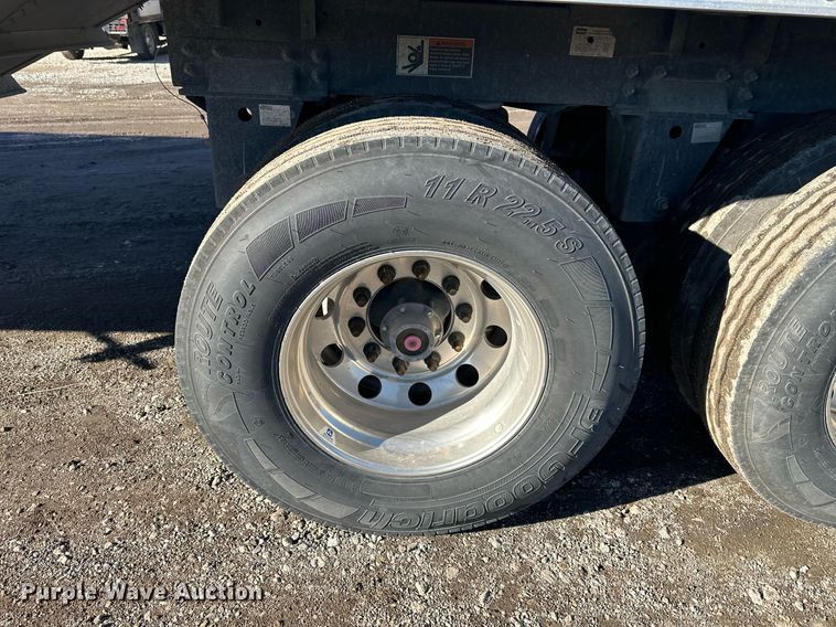 image for item OF9156 2023 Wilson PaceSetter  grain trailer