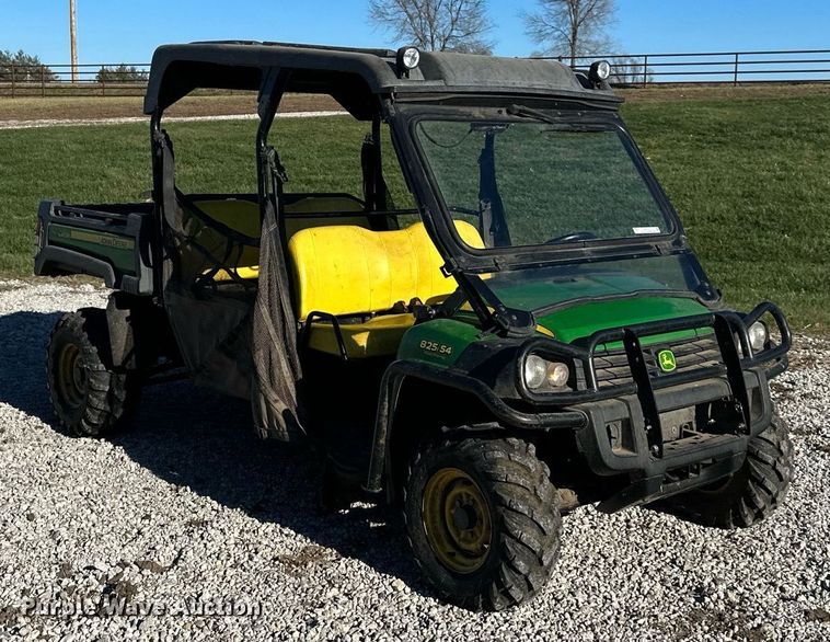 image for item OF9161 2014 John Deere Gator 825i S4  utility vehicle