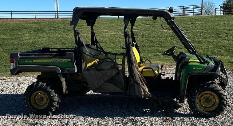 image for item OF9161 2014 John Deere Gator 825i S4  utility vehicle
