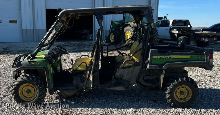 image for item OF9161 2014 John Deere Gator 825i S4  utility vehicle
