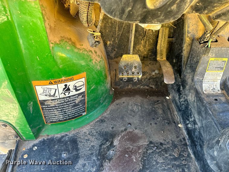 image for item OF9161 2014 John Deere Gator 825i S4  utility vehicle