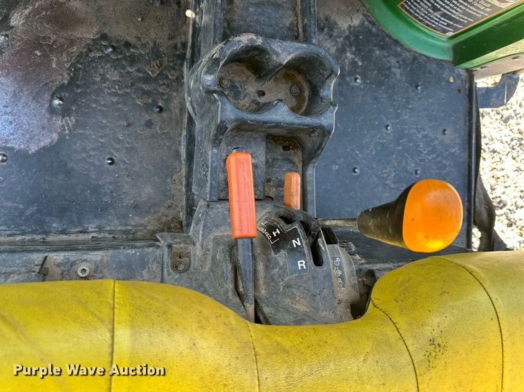 image for item OF9161 2014 John Deere Gator 825i S4  utility vehicle