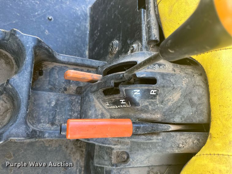 image for item OF9161 2014 John Deere Gator 825i S4  utility vehicle