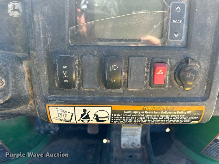 image for item OF9161 2014 John Deere Gator 825i S4  utility vehicle