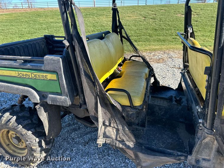 image for item OF9161 2014 John Deere Gator 825i S4  utility vehicle
