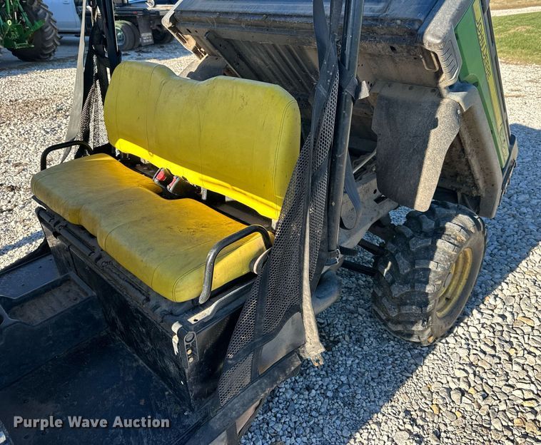 image for item OF9161 2014 John Deere Gator 825i S4  utility vehicle