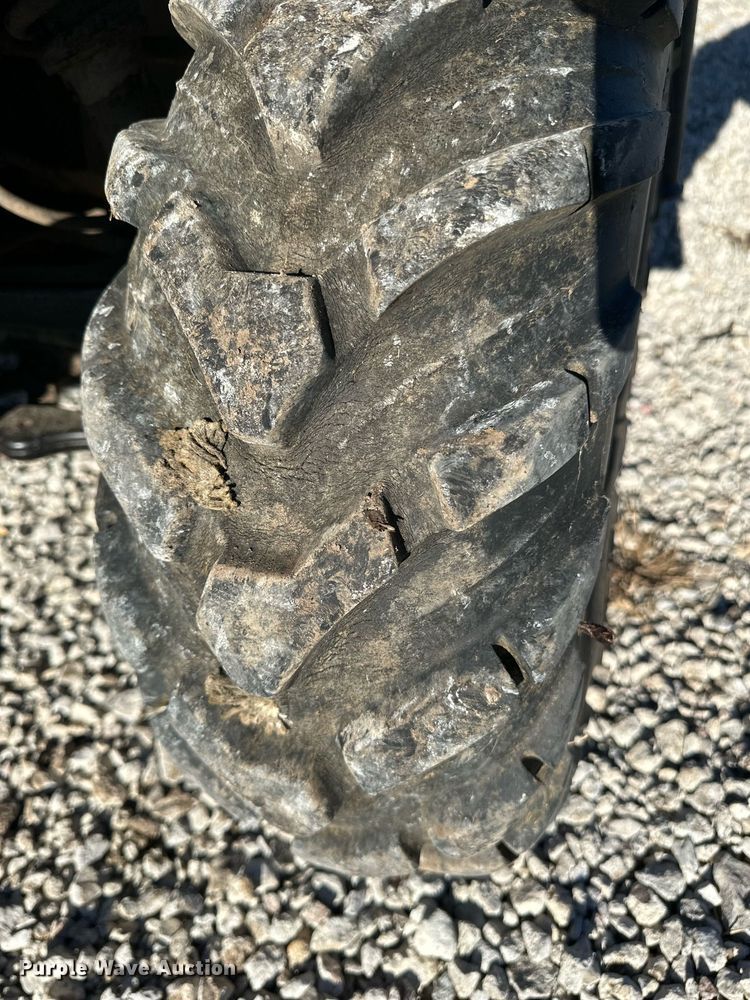 image for item OF9161 2014 John Deere Gator 825i S4  utility vehicle