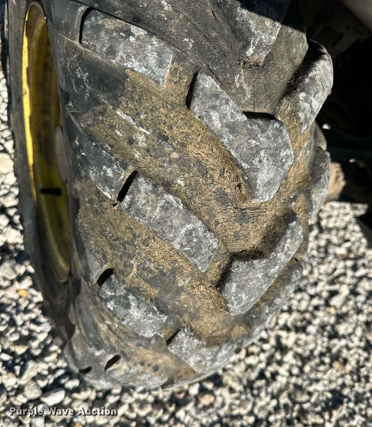 image for item OF9161 2014 John Deere Gator 825i S4  utility vehicle