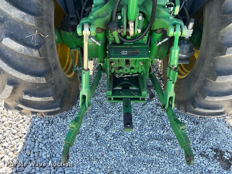 image for item OF9162 2009 John Deere 5105M  MFWD tractor