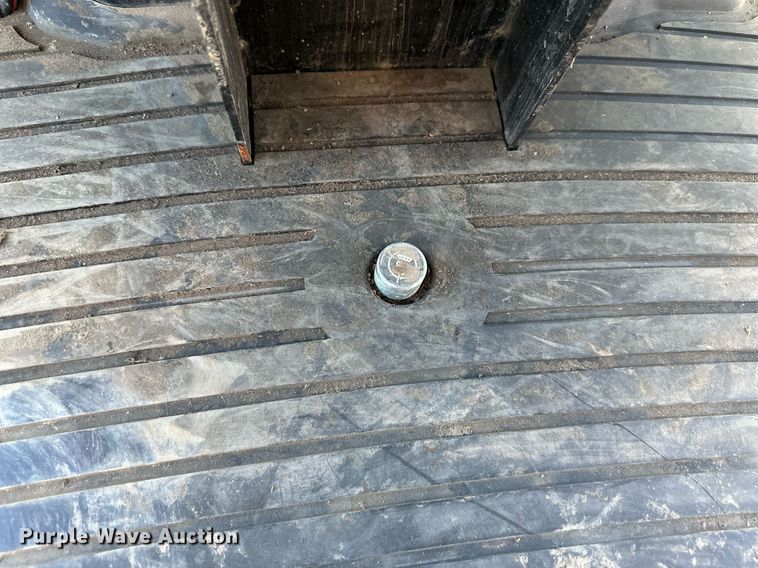 image for item OF9162 2009 John Deere 5105M  MFWD tractor