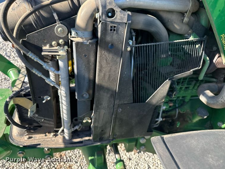 image for item OF9162 2009 John Deere 5105M  MFWD tractor