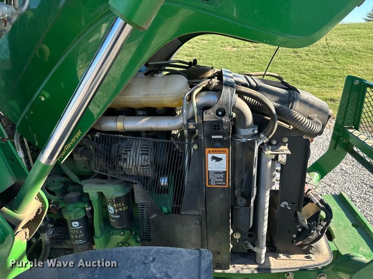 image for item OF9162 2009 John Deere 5105M  MFWD tractor