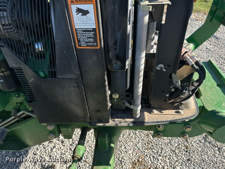 image for item OF9162 2009 John Deere 5105M  MFWD tractor