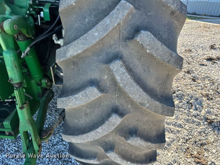 image for item OF9162 2009 John Deere 5105M  MFWD tractor