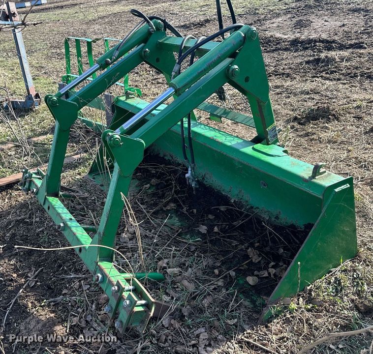 image for item OF9162 2009 John Deere 5105M  MFWD tractor