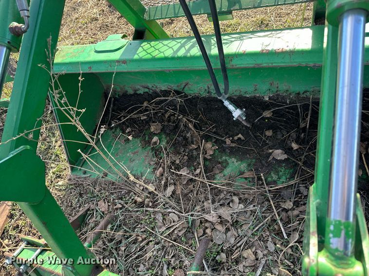 image for item OF9162 2009 John Deere 5105M  MFWD tractor