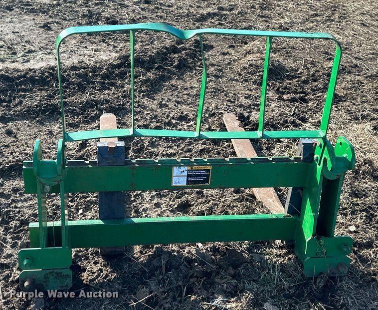 image for item OF9162 2009 John Deere 5105M  MFWD tractor