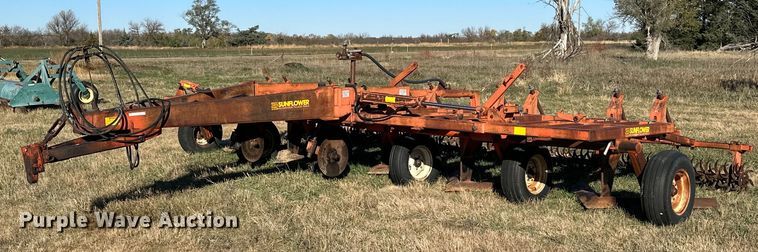 image for item OK9108 Sunflower 3650-25 sweep plow