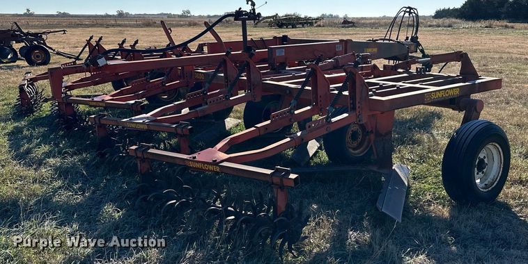 image for item OK9108 Sunflower 3650-25 sweep plow