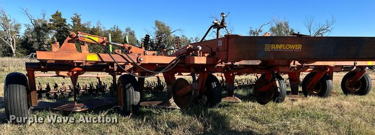 image for item OK9108 Sunflower 3650-25 sweep plow