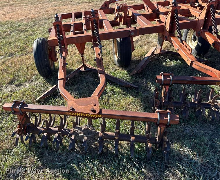 image for item OK9108 Sunflower 3650-25 sweep plow