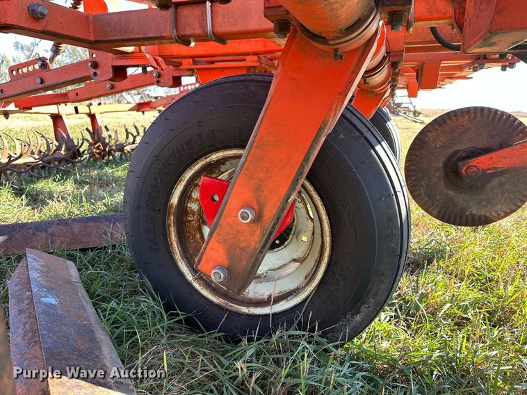 image for item OK9108 Sunflower 3650-25 sweep plow