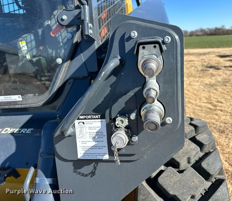 image for item OK9121 2021 John Deere 330G skid steer loader