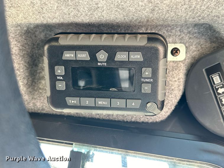 image for item OK9121 2021 John Deere 330G skid steer loader