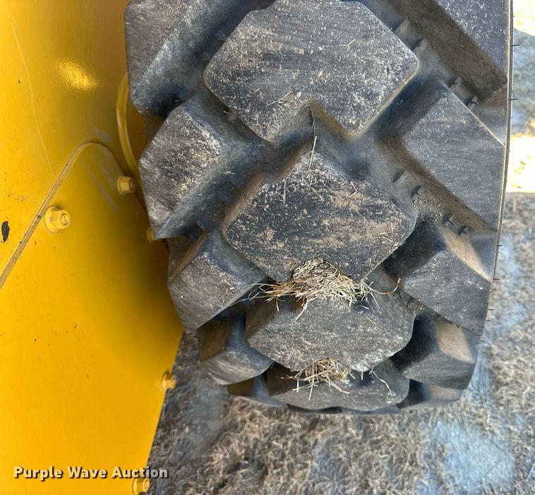 image for item OK9121 2021 John Deere 330G skid steer loader