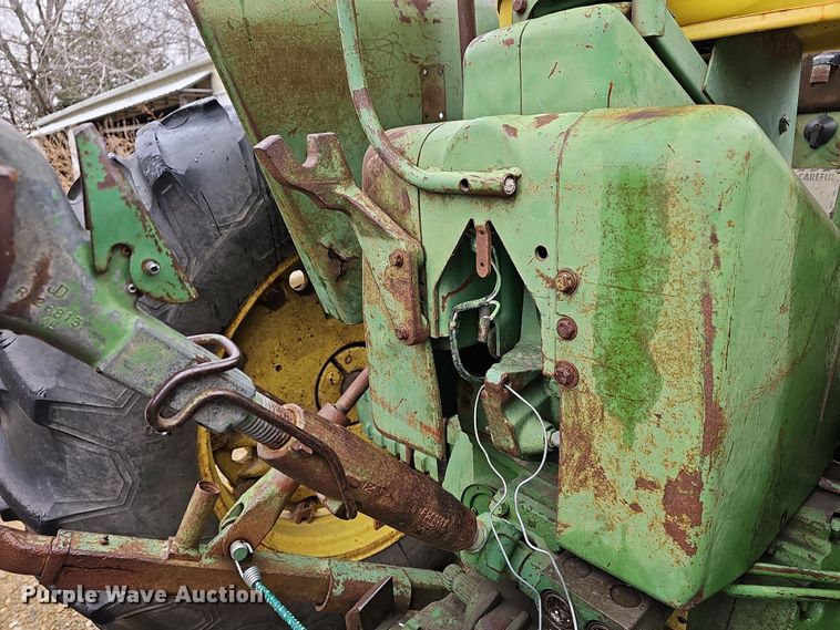 image for item OL9458 1968 John Deere 3020  tractor