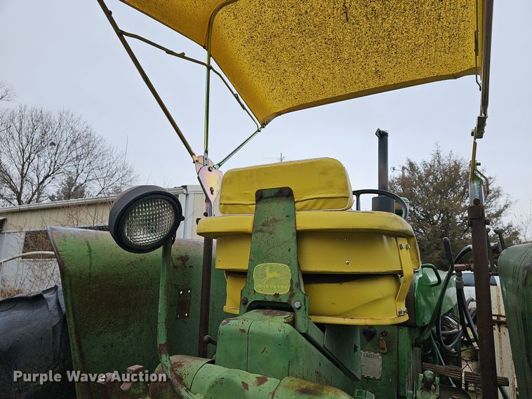 image for item OL9458 1968 John Deere 3020  tractor
