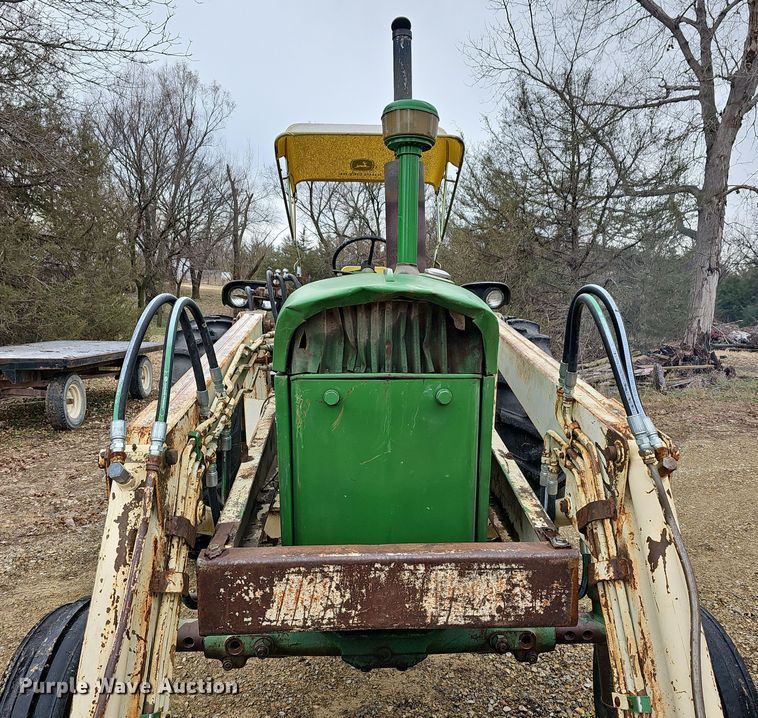image for item OL9458 1968 John Deere 3020  tractor