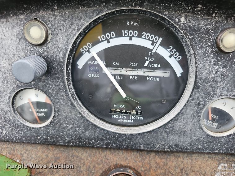 image for item OL9458 1968 John Deere 3020  tractor