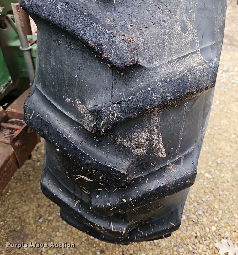 image for item OL9458 1968 John Deere 3020  tractor