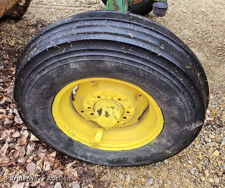 image for item OL9458 1968 John Deere 3020  tractor