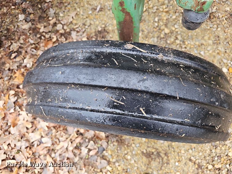 image for item OL9458 1968 John Deere 3020  tractor