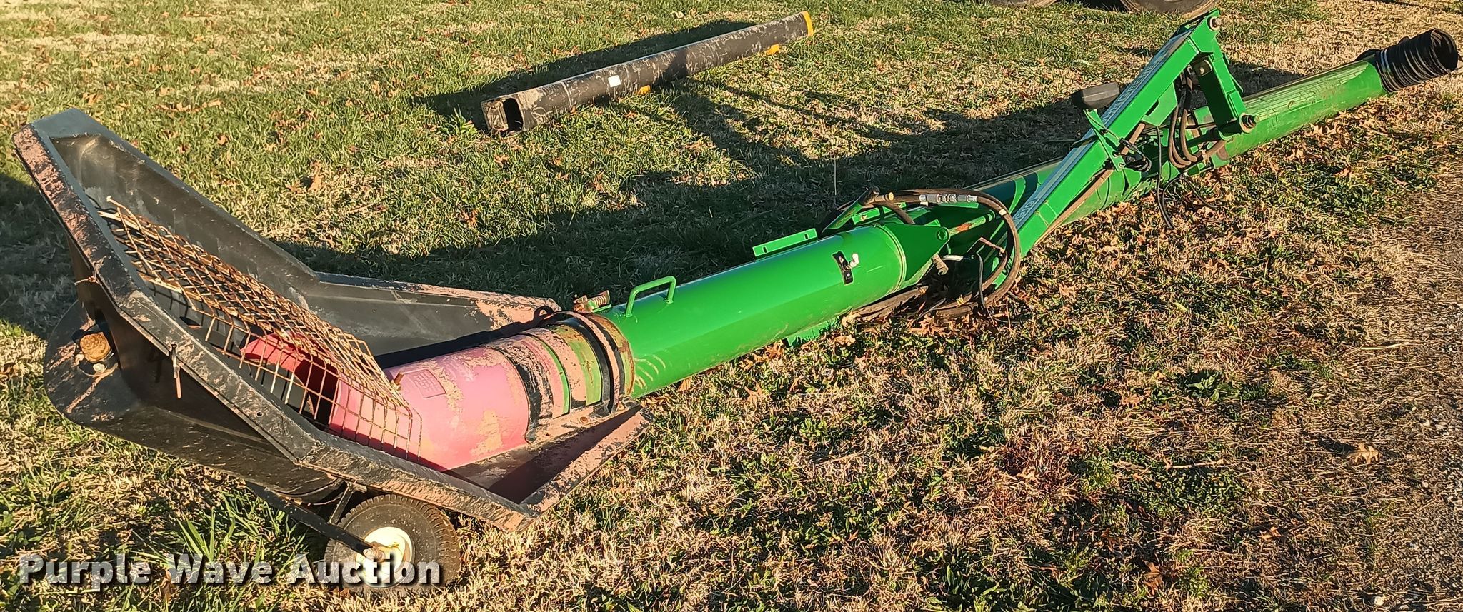 John Deere 1910 auger in Golden City, MO Item KG9558 for sale